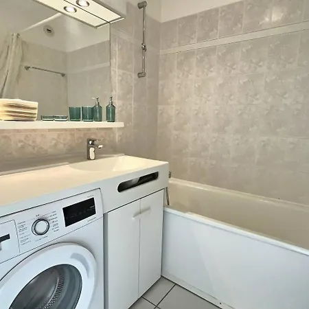 Le Namaste - A/C 2-Bed Apartment, 200M From The Beach Appartement *